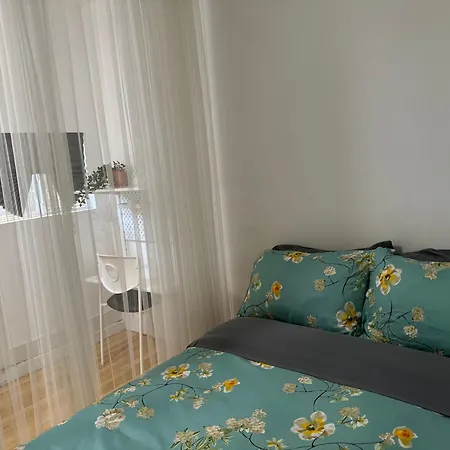 Hummingbird'S Retreat-One Bedroom-Private Bath-Private Entry Door
